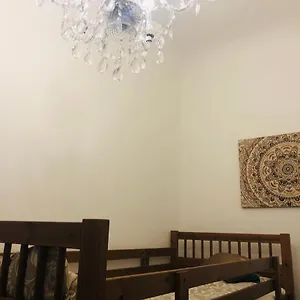 Modern Classic On Kiraly Apartamento